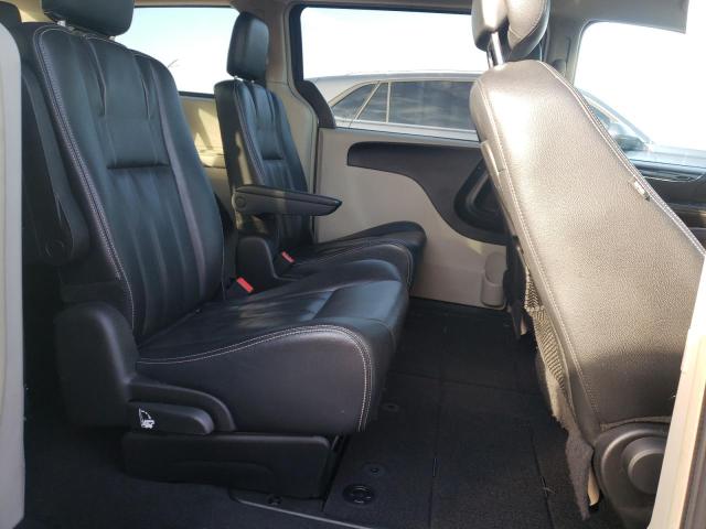 Photo 11 from auction – 2014 CHRYSLER TOWN & COU with VIN 2C4RC1BG8ER131706