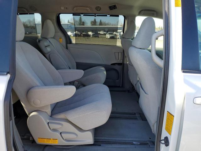 Photo 10 from auction – 2014 TOYOTA SIENNA LE with VIN 5TDKK3DC0ES436215