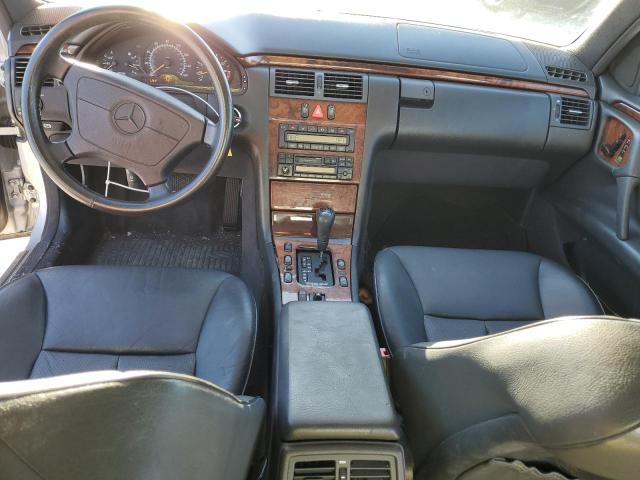 Photo 8 from auction – 1998 MERCEDES-BENZ E 430 with VIN WDBJF70F8WA691005