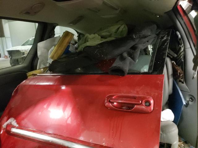 Photo 10 from auction – 2005 CHRYSLER TOWN & COU with VIN 2C8GP54L55R182107