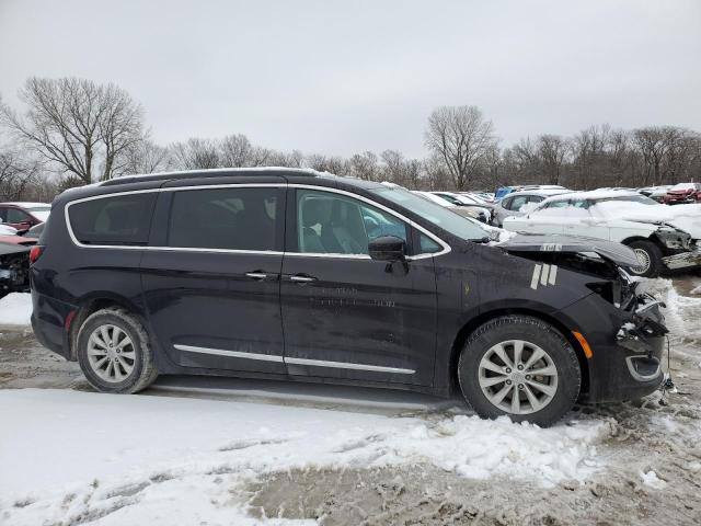 Photo 4 from auction – 2017 CHRYSLER PACIFICA T with VIN 2C4RC1BG9HR526708
