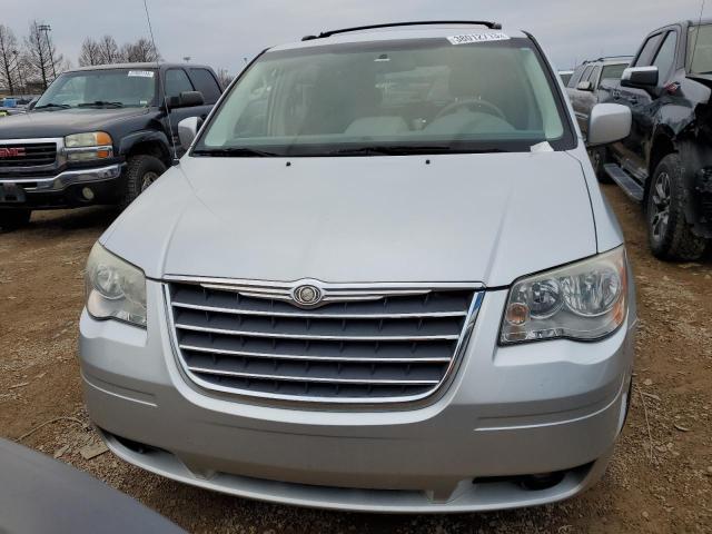 Photo 5 from auction – 2010 CHRYSLER TOWN & COU with VIN 2A4RR5D18AR338521