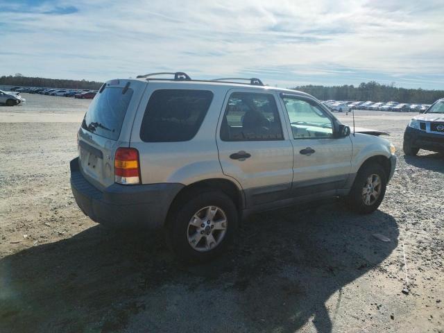 Photo 3 from auction – 2005 FORD ESCAPE with VIN 1FMYU93165KB51156