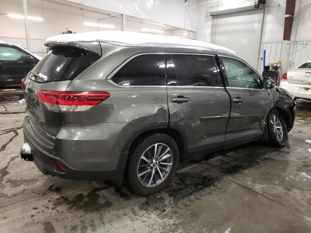 Photo 3 from auction – 2019 TOYOTA HIGHLANDER with VIN 5TDJZRFH1KS935782