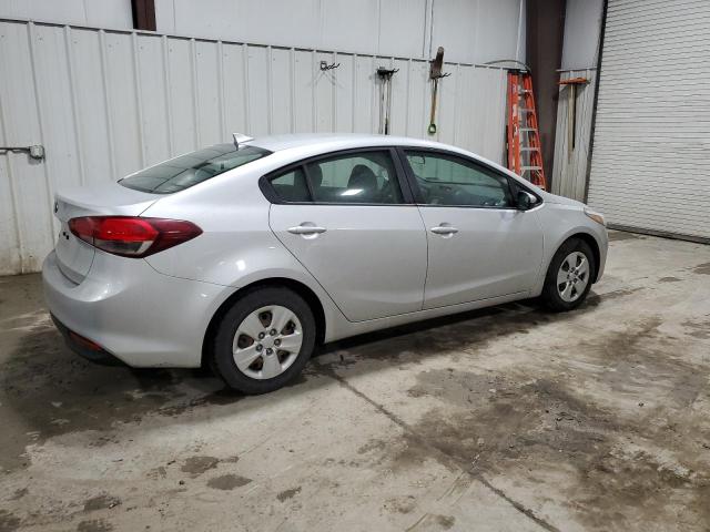 Photo 3 from auction – 2017 KIA FORTE LX with VIN 3KPFL4A70HE066975