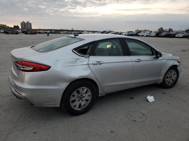 Photo 3 from auction – 2019 FORD FUSION S with VIN 3FA6P0G77KR111968