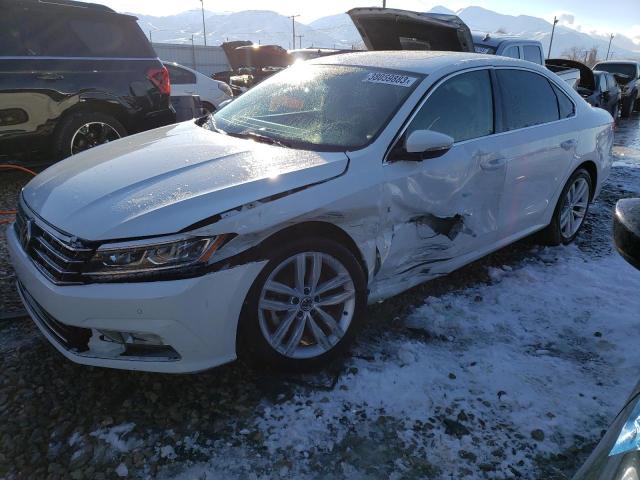 VOLKSWAGEN PASSAT SE 2018 with VIN 1VWBA7A33JC012602 - Photo from auction