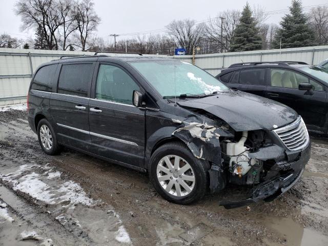 Photo 4 from auction – 2014 CHRYSLER TOWN & COU with VIN 2C4RC1BG2ER393804