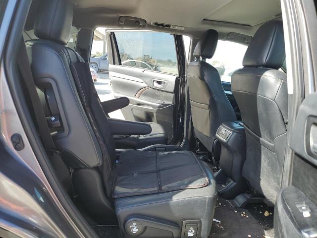 Photo 11 from auction – 2019 TOYOTA HIGHLANDER with VIN 5TDKZRFH7KS551980