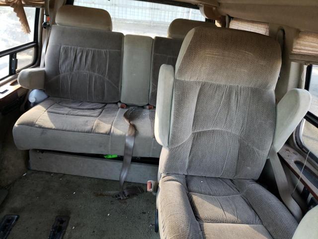 Photo 11 from auction – 1998 CHEVROLET ASTRO with VIN 1GBDM19W4WB142159