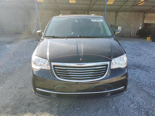 Photo 5 from auction – 2016 CHRYSLER TOWN & COU with VIN 2C4RC1BG6GR133618