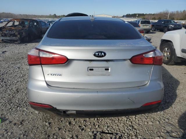 Photo 6 from auction – 2016 KIA FORTE LX with VIN KNAFK4A67G5561644