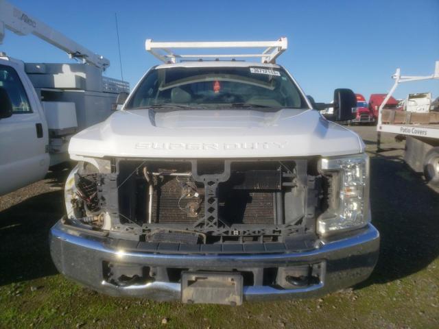Photo 5 from auction – 2017 FORD F350 SUPER with VIN 1FD8X3E6XHEB86833