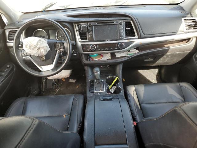 Photo 8 from auction – 2019 TOYOTA HIGHLANDER with VIN 5TDKZRFH7KS551980