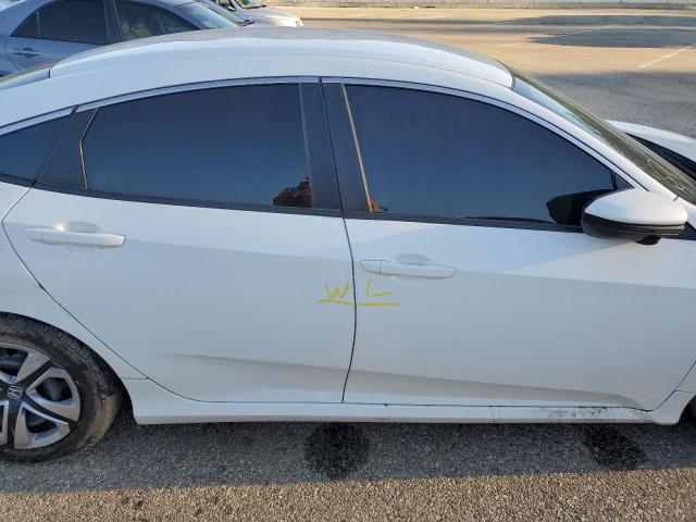 Photo 12 from auction – 2017 HONDA CIVIC LX with VIN 2HGFC2F56HH510877