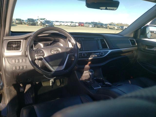 Photo 8 from auction – 2017 TOYOTA HIGHLANDER with VIN 5TDDZRFH3HS386138