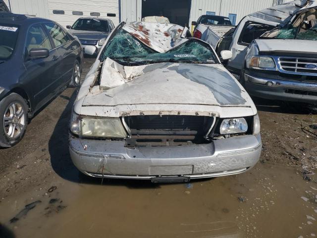 Photo 5 from auction – 2004 MERCURY GRAND MARQ with VIN 2MEFM74W84X653395