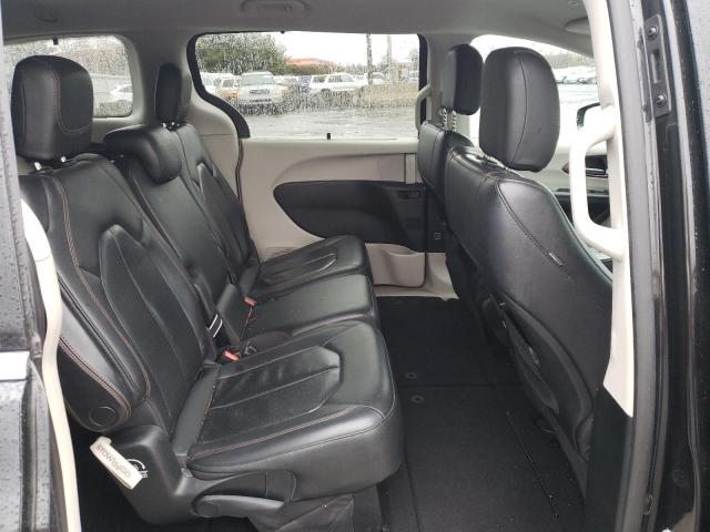 Photo 11 from auction – 2018 CHRYSLER PACIFICA T with VIN 2C4RC1BG1JR322779