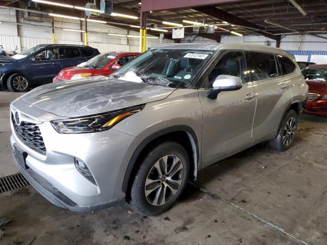 Photo 1 from auction – 2022 TOYOTA HIGHLANDER with VIN 5TDHZRBH6NS195932