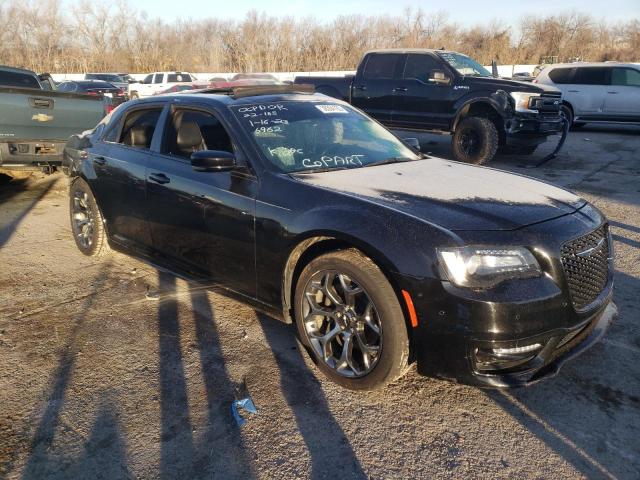 Photo 4 from auction – 2017 CHRYSLER 300 S with VIN 2C3CCABT2HH646962