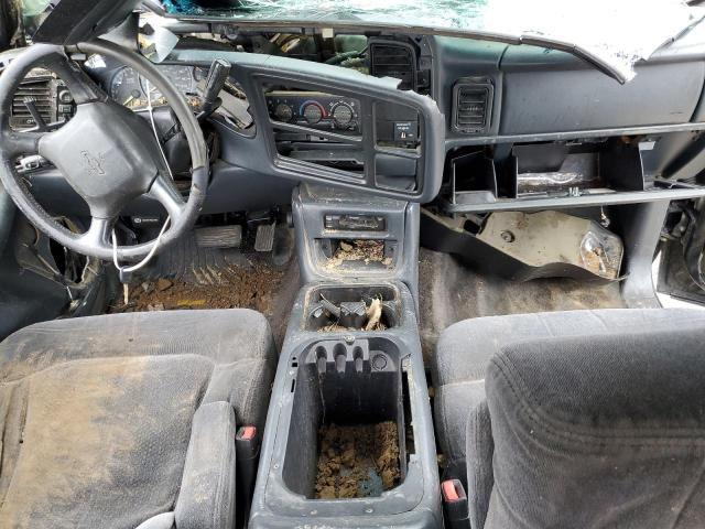 Photo 8 from auction – 2001 CHEVROLET SILV1500 2 with VIN 1GCEK19T51E119492