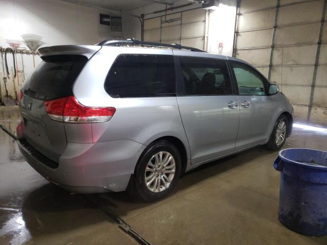 Photo 3 from auction – 2014 TOYOTA SIENNA XLE with VIN 5TDYK3DC1ES494814