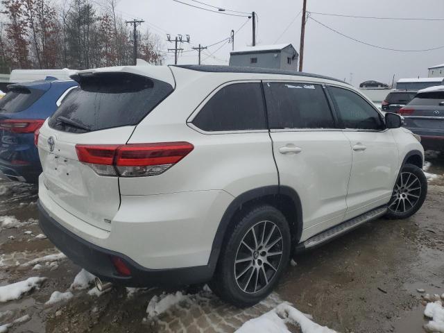 Photo 3 from auction – 2018 TOYOTA HIGHLNDER with VIN 5TDKZRFH1JS527754