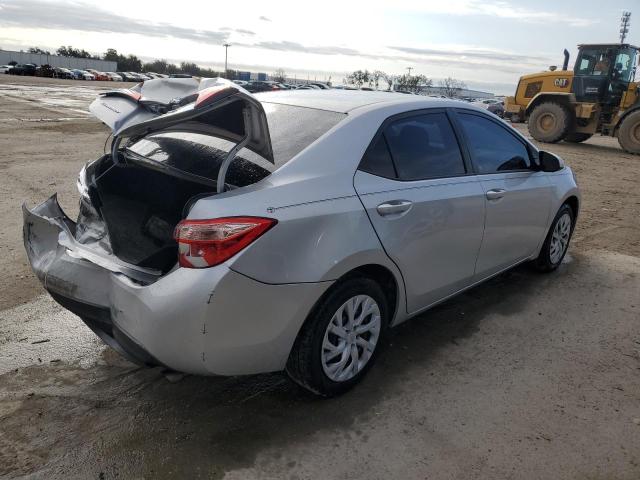 Photo 3 from auction – 2018 TOYOTA COROLLA L with VIN 5YFBURHE0JP743668