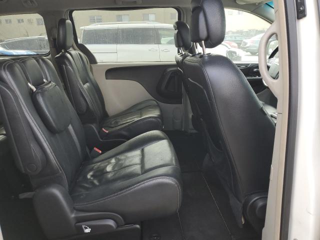 Photo 11 from auction – 2012 CHRYSLER TOWN & COU with VIN 2C4RC1BG0CR279586