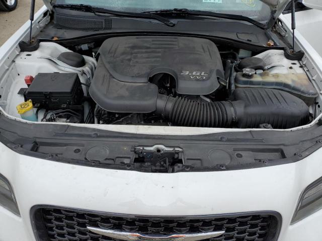 Photo 11 from auction – 2019 CHRYSLER 300 S with VIN 2C3CCAGG8KH542947