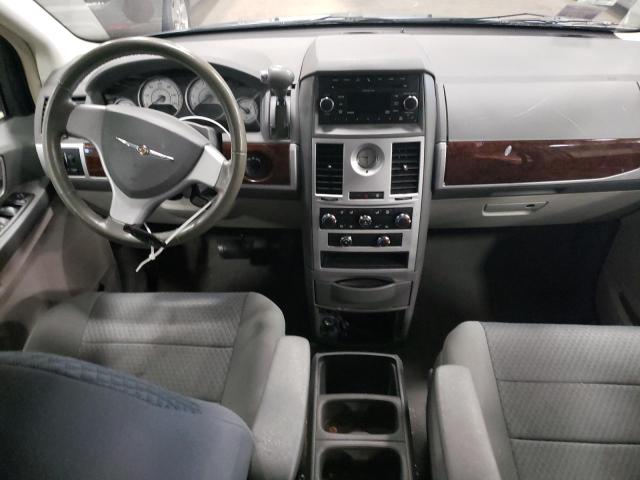 Photo 8 from auction – 2010 CHRYSLER TOWN & COU with VIN 2A4RR5D12AR428344