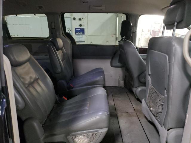 Photo 11 from auction – 2010 CHRYSLER TOWN & COU with VIN 2A4RR5D17AR451425