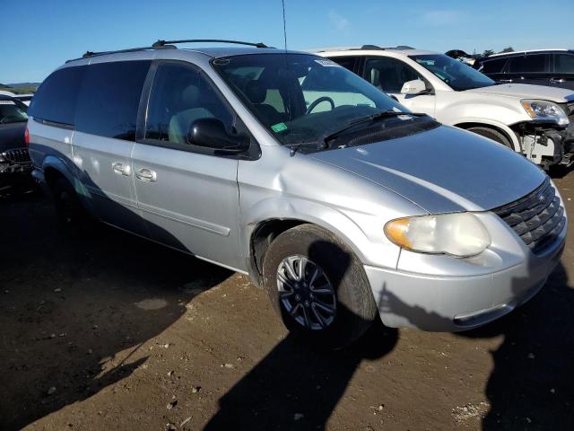 Photo 4 from auction – 2005 CHRYSLER TOWN & COU with VIN 2C8GP44R15R136904