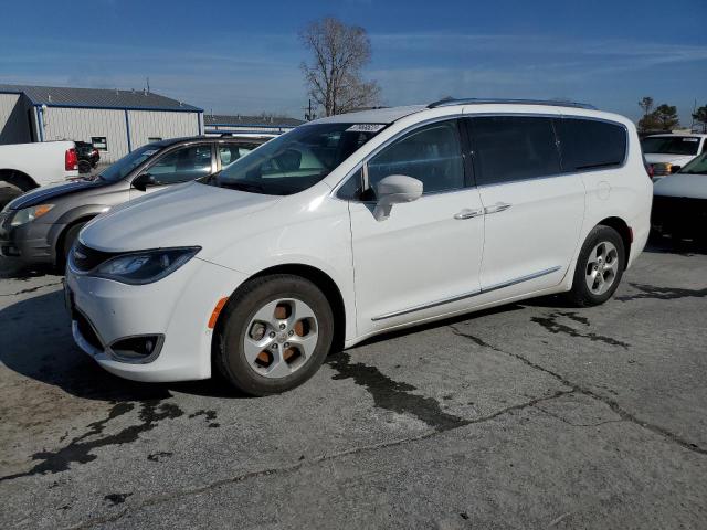 CHRYSLER PACIFICA T 2017 with VIN 2C4RC1EG4HR506183 - Photo from auction