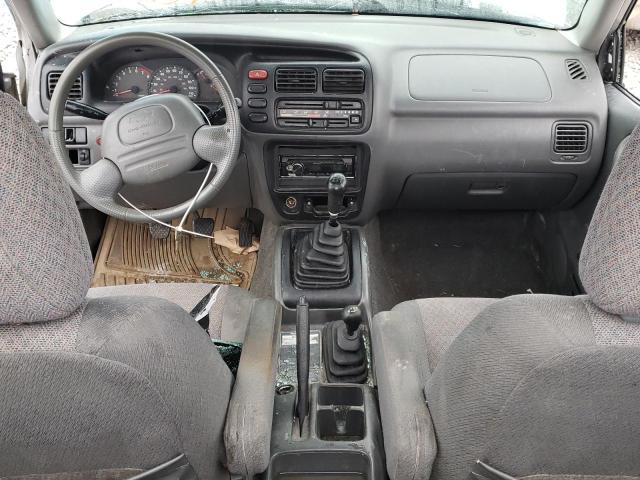 Photo 10 from auction – 2003 CHEVROLET TRACKER with VIN 2CNBJ18C036900611