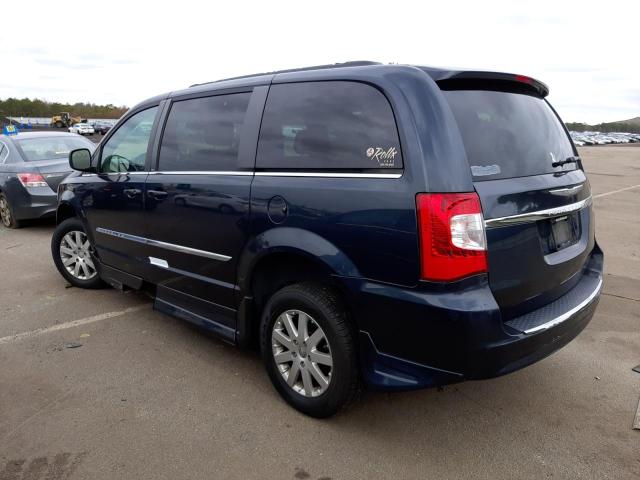 Photo 2 from auction – 2013 CHRYSLER TOWN & COU with VIN 2C4RC1BG4DR643039
