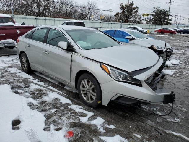 Photo 4 from auction – 2017 HYUNDAI SONATA 4D with VIN 5NPE24AF5HH503712