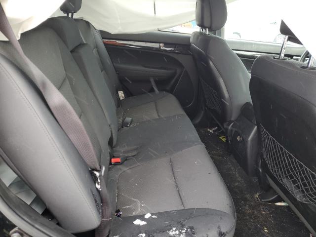 Photo 11 from auction – 2013 KIA SORENTO LX with VIN 5XYKTDA22DG316040