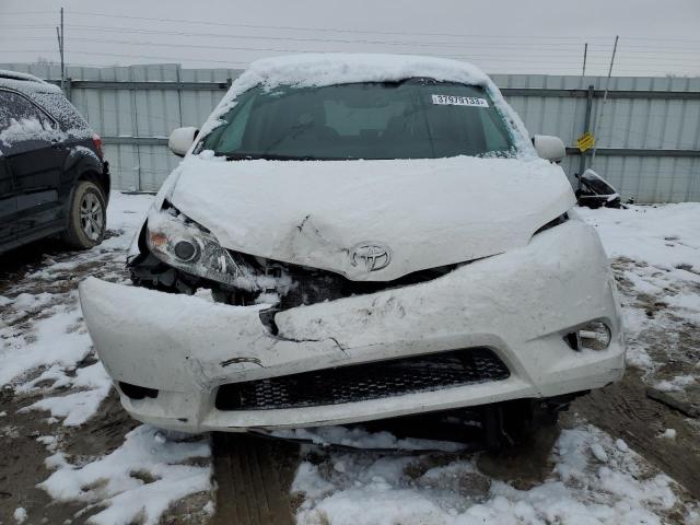 Photo 5 from auction – 2016 TOYOTA SIENNA LE with VIN 5TDKK3DC6GS719110