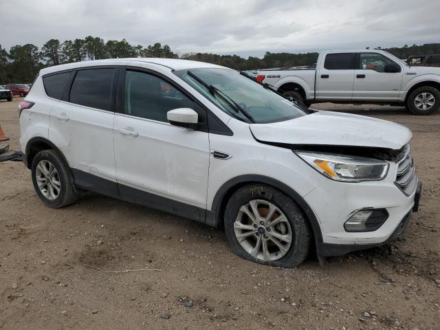 Photo 4 from auction – 2017 FORD ESCAPE SE with VIN 1FMCU0GD2HUA69265