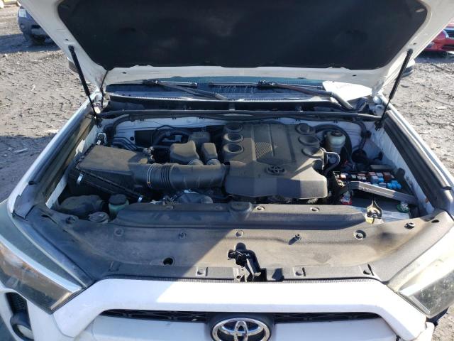 Photo 12 from auction – 2016 TOYOTA 4RUNNER SR with VIN JTEZU5JR2G5123104