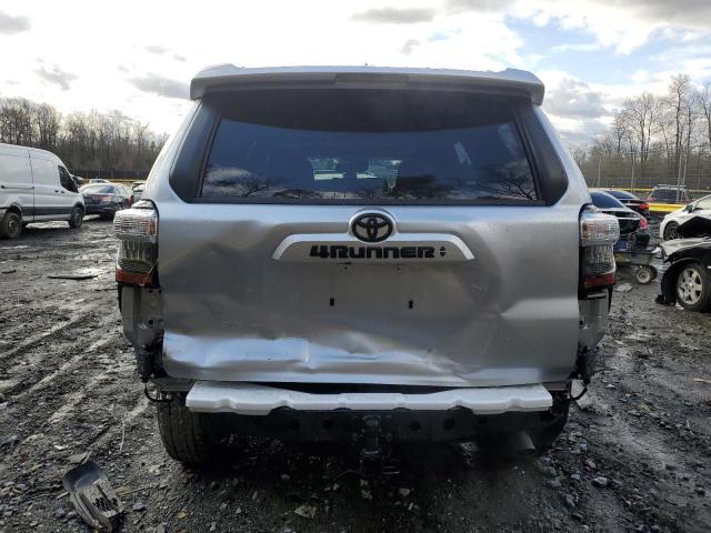 Photo 6 from auction – 2022 TOYOTA 4RUNNER SR with VIN JTEFU5JR8N5277218