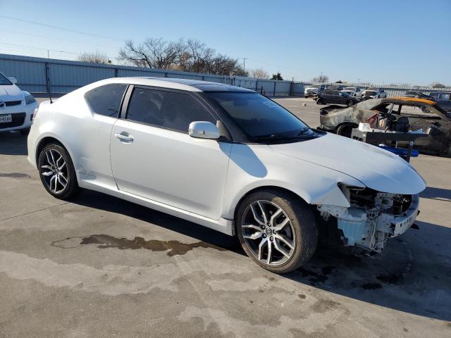 Photo 4 from auction – 2016 TOYOTA SCION TC with VIN JTKJF5C74GJ014120