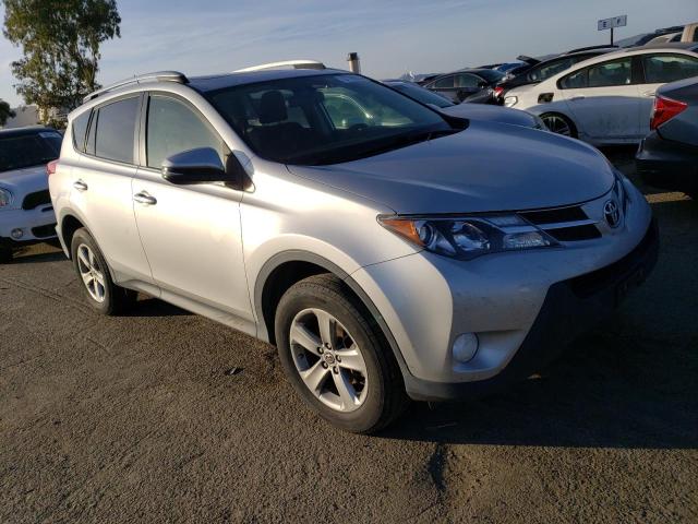 Photo 4 from auction – 2015 TOYOTA RAV4 XLE with VIN JTMRFREV8FJ019610