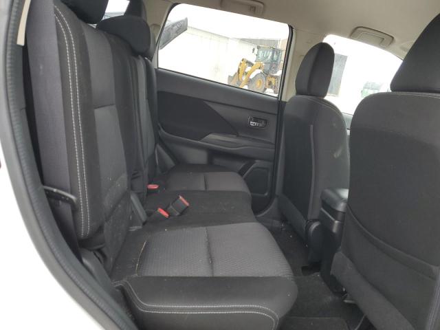 Photo 11 from auction – 2017 MITSUBISHI OUTLANDER with VIN JA4AZ2A38HZ044988