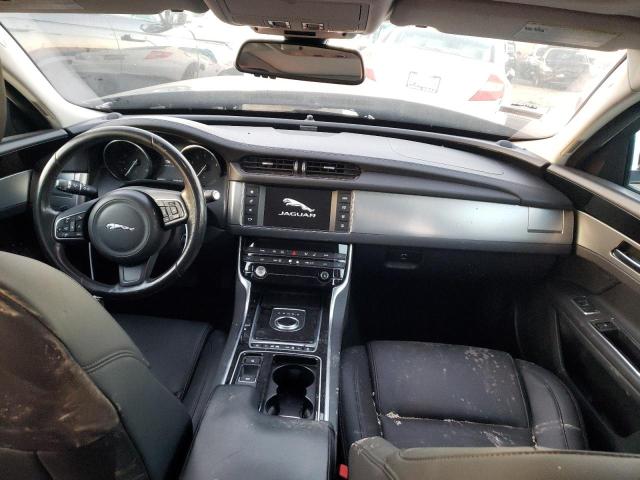 Photo 8 from auction – 2017 JAGUAR XF PREMIUM with VIN SAJBJ4BV7HCY52587