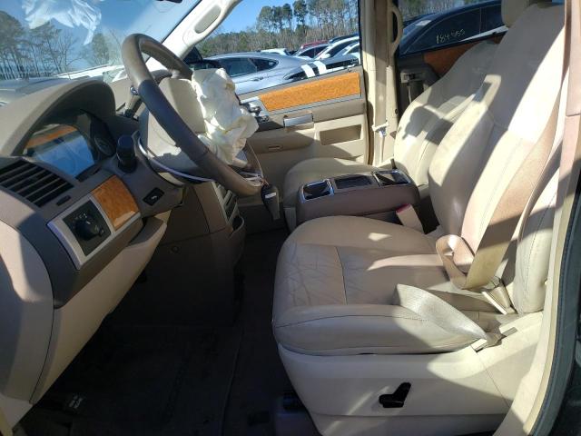 Photo 7 from auction – 2010 CHRYSLER TOWN & COU with VIN 2A4RR6DX0AR206959