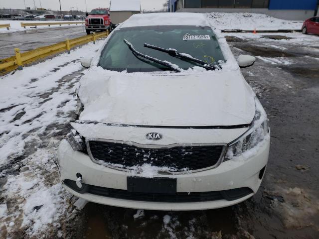 Photo 5 from auction – 2017 KIA FORTE LX with VIN 3KPFL4A73HE084578