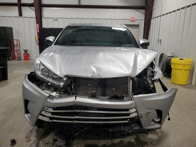 Photo 5 from auction – 2019 TOYOTA HIGHLANDER with VIN 5TDYZRFH8KS336344