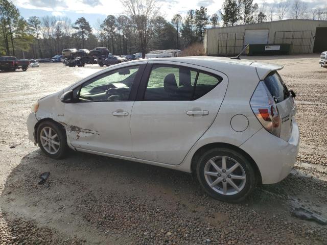 Photo 2 from auction – 2013 TOYOTA PRIUS C with VIN JTDKDTB35D1528784